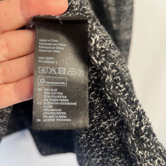 H&M Conscious Vneck Long Sleeve Slouchy Pullover Knit Sweater Size Large - Picture 6 of 8